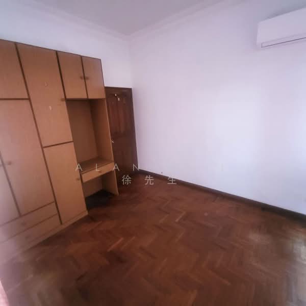 Cheap Bedroom near Serangoon MRT, Boundary Road, Room Rental, 140 sqft, Terraced House For Rent, by Alan Tsui 徐先生, 500171529 - Interior - PropertyGuru.com.sg