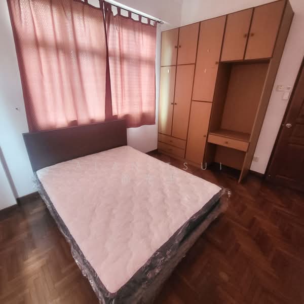 Cheap Bedroom near Serangoon MRT, Boundary Road, Room Rental, 140 sqft, Terraced House For Rent, by Alan Tsui 徐先生, 500171529 - Bedroom - PropertyGuru.com.sg