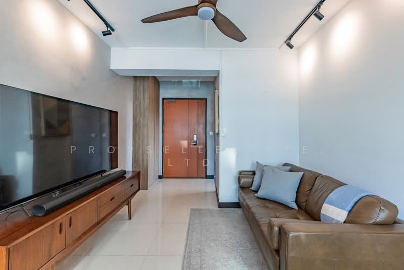 10B Bendemeer Light, 10B Bendemeer Road, 2 Bedrooms, 732 sqft, HDB Flat For Sale, by Don Png, 500171534 - Living Room - PropertyGuru.com.sg