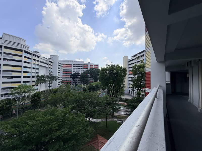 319 Bukit Batok Street 33, 319 Bukit Batok Street 33, 3 Bedrooms, 904 sqft, HDB Flat For Sale, by Emmy Wan, 500171537 - Exterior - PropertyGuru.com.sg