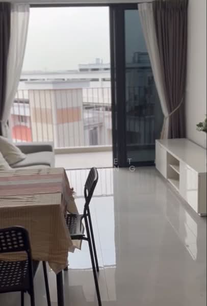 Riverfront Residences, 51 Hougang Avenue 7, 1 Bedroom, 463 sqft, Condominium For Rent, by Janet Chong, 500171539 - Living Room - PropertyGuru.com.sg