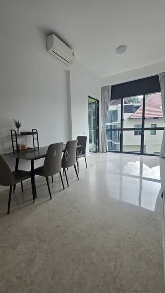 Lattice One, 1 Seraya Crescent, 3 Bedrooms, 872 sqft, Condominium For Sale, by James Yeo, 500171544 - Dining Room - PropertyGuru.com.sg