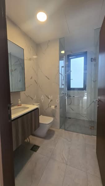 Lattice One, 1 Seraya Crescent, 3 Bedrooms, 872 sqft, Condominium For Sale, by James Yeo, 500171544 - Bathroom - PropertyGuru.com.sg