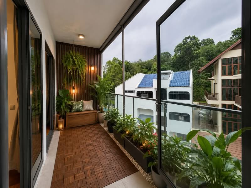 Lattice One, 1 Seraya Crescent, 3 Bedrooms, 872 sqft, Condominium For Sale, by James Yeo, 500171544 - Balcony - PropertyGuru.com.sg