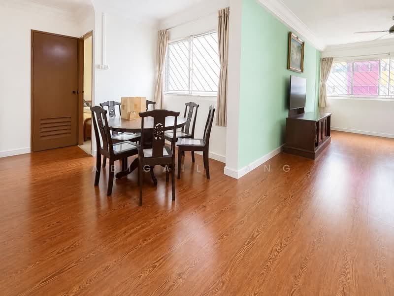781 Yishun Ring Road, 781 Yishun Ring Road, 3 Bedrooms, 1,130 sqft, HDB Flat For Sale, by Abigail Tang, 500171547 - Dining Room - PropertyGuru.com.sg
