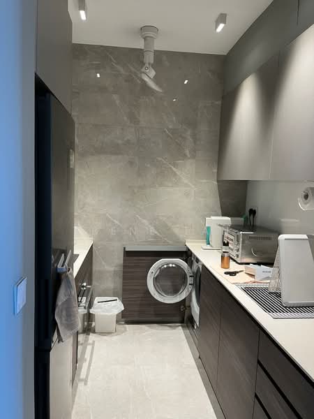 Stirling Residences, 23 Stirling Road, 2 Bedrooms, 678 sqft, Condominium For Sale, by Irene Tan, 500171551 - Kitchen - PropertyGuru.com.sg