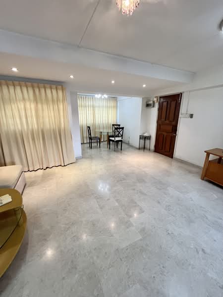 6 Farrer Road, 6 Farrer Road, 3 Bedrooms, 980 sqft, HDB Flat For Rent, by Lim Y X, 500171553 - Living Room - PropertyGuru.com.sg
