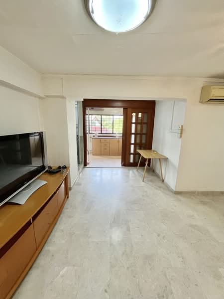 6 Farrer Road, 6 Farrer Road, 3 Bedrooms, 980 sqft, HDB Flat For Rent, by Lim Y X, 500171553 - Living Room - PropertyGuru.com.sg
