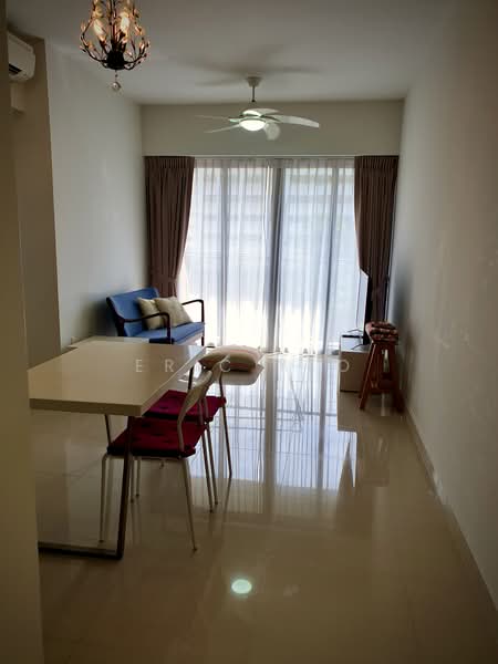 Coco Palms, 25 Pasir Ris Grove, 2 Bedrooms, 743 sqft, Condominium For Rent, by Eric Yeo, 500171569 - Living Room - PropertyGuru.com.sg