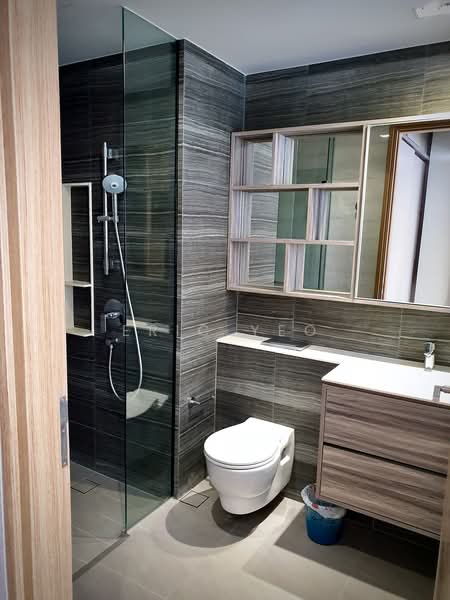 Coco Palms, 25 Pasir Ris Grove, 2 Bedrooms, 743 sqft, Condominium For Rent, by Eric Yeo, 500171569 - Bathroom - PropertyGuru.com.sg