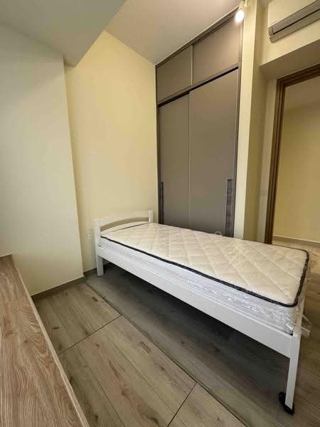 Coco Palms, 25 Pasir Ris Grove, Pasir Ris / Tampines, 2 Bedrooms, 743 sqft, Condominium For Rent, by Eric Yeo, 500171569 - Bedroom - PropertyGuru.com.sg