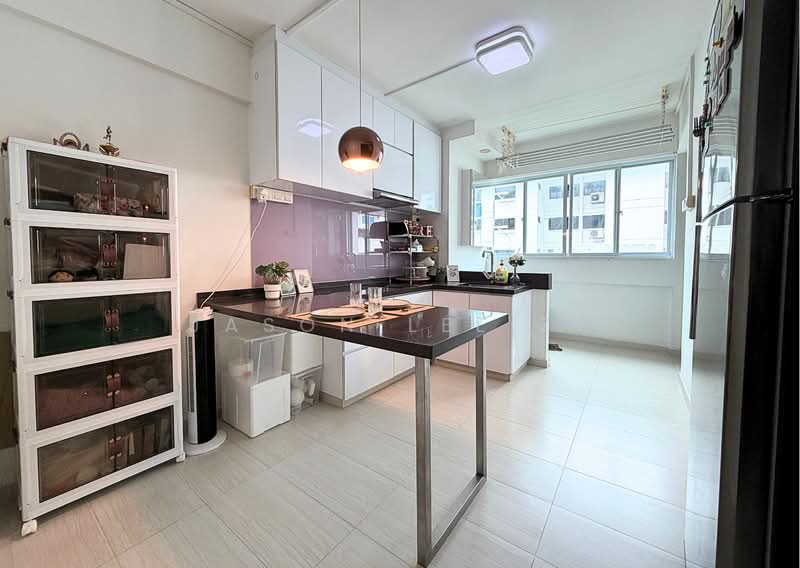 137 Bishan Street 12, 137 Bishan Street 12, 4 Bedrooms, 1,776 sqft, HDB Flat For Sale, by Jason Lee ZY, 500171577 - Kitchen - PropertyGuru.com.sg