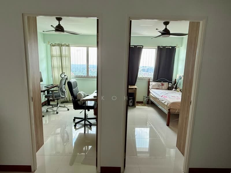 130B Lorong 1 Toa Payoh, 130B Lorong 1 Toa Payoh, 3 Bedrooms, 1,001 sqft, HDB Flat For Rent, by Alan Koh 许汉彬, 500171631 - Study - PropertyGuru.com.sg
