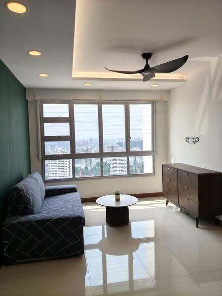 130B Lorong 1 Toa Payoh, 130B Lorong 1 Toa Payoh, Balestier / Toa Payoh, 3 Bedrooms, 1,001 sqft, HDB Flat For Rent, by Alan Koh 许汉彬, 500171631 - Living Room - PropertyGuru.com.sg