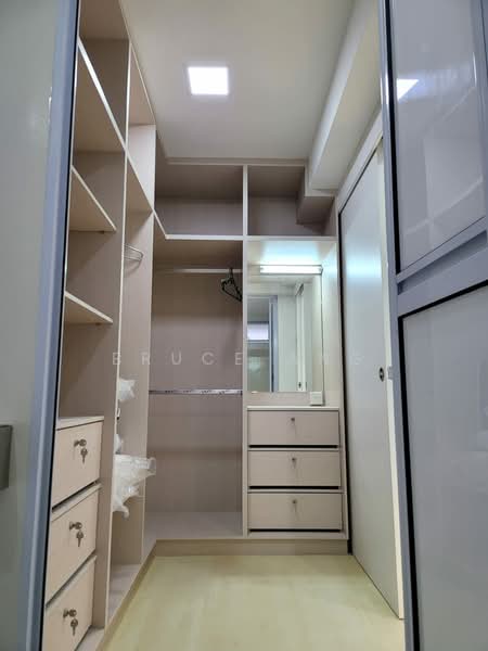 718 Jurong West Street 71, 718 Jurong West Street 71, 3 Bedrooms, 1,151 sqft, HDB Flat For Sale, by Bruce Ang, 500171633 - Wardrobe - PropertyGuru.com.sg
