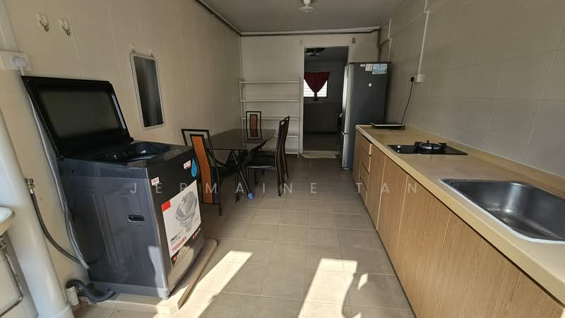 341 Clementi Avenue 5, 341 Clementi Avenue 5, 2 Bedrooms, 700 sqft, HDB Flat For Rent, by Jermaine Tan, 500171639 - Kitchen - PropertyGuru.com.sg