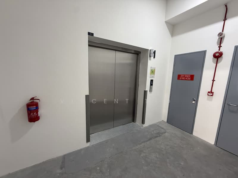 Space 18, 18 Lorong Ampas, 1,787 sqft, Light Industrial (B1) For Sale, by Vincent Teo, 500171659 - Corridor - CommercialGuru.com.sg