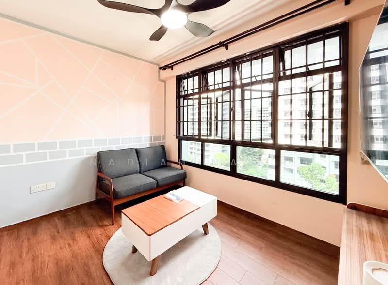 208B Clementi Avenue 6, 208B Clementi Avenue 6, 2 Bedrooms, 732 sqft, HDB Flat For Rent, by Nadiah Nasir, 500171665 - Living Room - PropertyGuru.com.sg