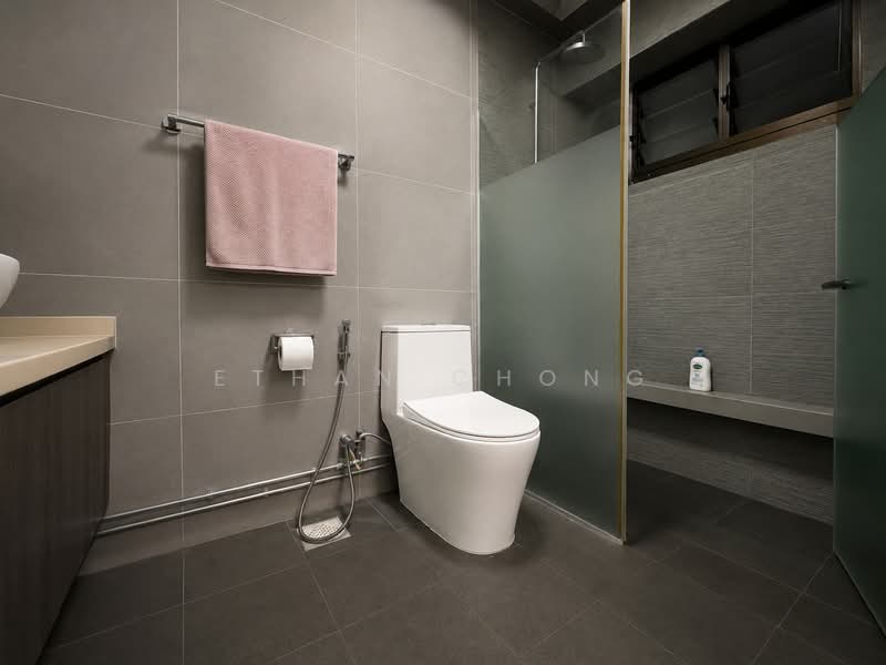 680A Jurong West Central 1, 680A Jurong West Central 1, 4 Bedrooms, 1,442 sqft, HDB Flat For Sale, by Ethan Chong, 500171666 - Bathroom - PropertyGuru.com.sg