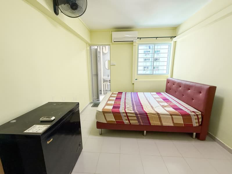 623 Ang Mo Kio Avenue 9, 623 Ang Mo Kio Avenue 9, 2 Bedrooms, 68 sqft, HDB Flat For Rent, by Eunice Chong, 500171674 - Bedroom - PropertyGuru.com.sg