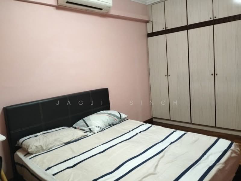 640 Ang Mo Kio Avenue 6, 640 Ang Mo Kio Avenue 6, 3 Bedrooms, 980 sqft, HDB Flat For Rent, by JAGJIT SINGH, 500171678 - Bedroom - PropertyGuru.com.sg