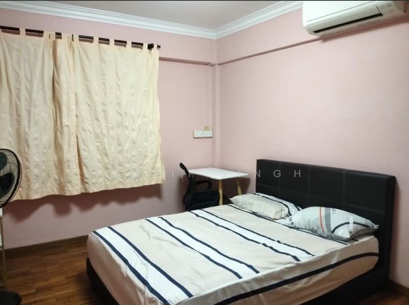 640 Ang Mo Kio Avenue 6, 640 Ang Mo Kio Avenue 6, 3 Bedrooms, 980 sqft, HDB Flat For Rent, by JAGJIT SINGH, 500171678 - Bedroom - PropertyGuru.com.sg
