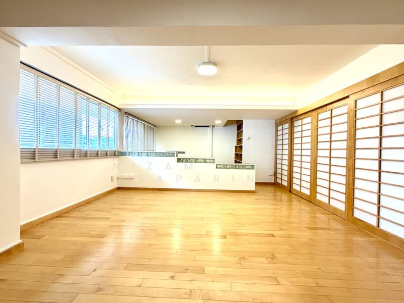 200 Toa Payoh North, 200 Toa Payoh North, 3 Bedrooms, 936 sqft, HDB Flat For Sale, by Nizam Adli Saparin, 500171690 - Living Room - PropertyGuru.com.sg