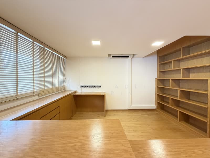 200 Toa Payoh North, 200 Toa Payoh North, 3 Bedrooms, 936 sqft, HDB Flat For Sale, by Nizam Adli Saparin, 500171690 - Study - PropertyGuru.com.sg