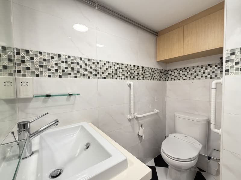 200 Toa Payoh North, 200 Toa Payoh North, 3 Bedrooms, 936 sqft, HDB Flat For Sale, by Nizam Adli Saparin, 500171690 - Bathroom - PropertyGuru.com.sg