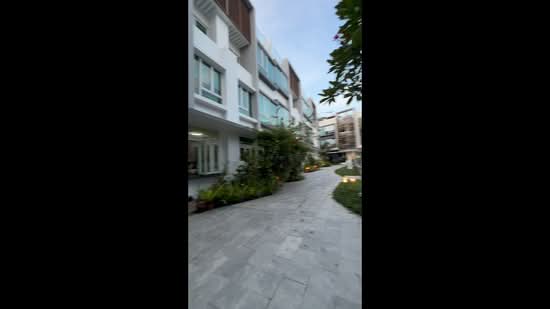 4bed/5bed 4 bath⭐️Family⭐️Landed Living without Landed Price, Seletar / Yio Chu Kang, 5 Bedrooms, 2,917 sqft, Cluster House For Sale, by Elizabeth Lim, 500171691 - PropertyGuru.com.sg