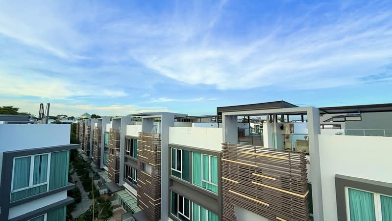 4bed/5bed 4 bath⭐️Family⭐️Landed Living without Landed Price, , 5 Bedrooms, 2,917 sqft, Cluster House For Sale, by Elizabeth Lim, 500171691 - Exterior - PropertyGuru.com.sg