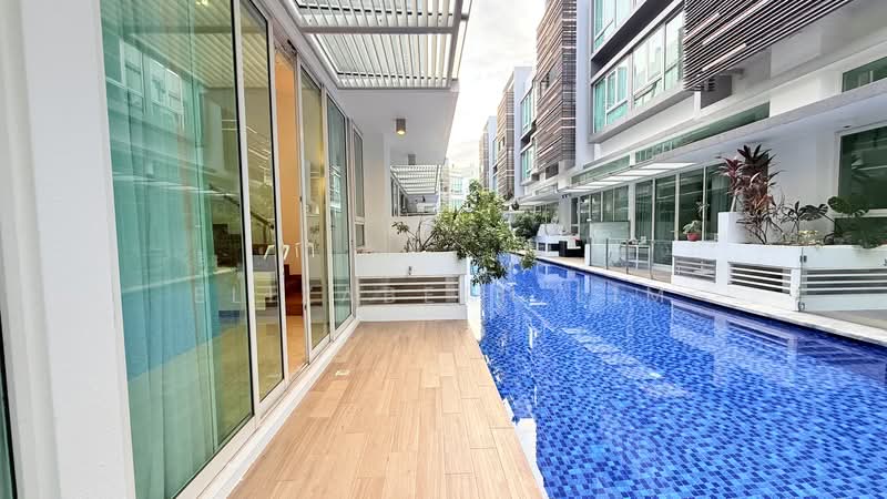 4bed/5bed 4 bath⭐️Family⭐️Landed Living without Landed Price, , 5 Bedrooms, 2,917 sqft, Cluster House For Sale, by Elizabeth Lim, 500171691 - Exterior - PropertyGuru.com.sg