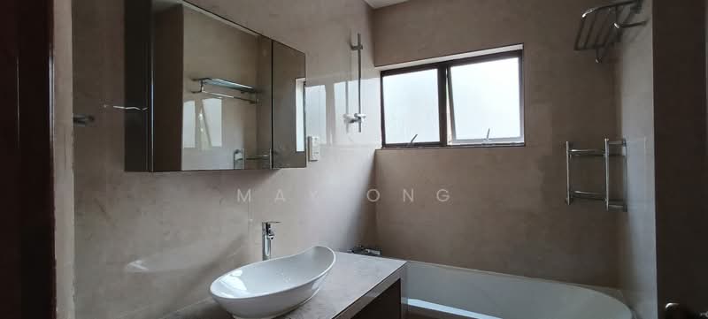 Siglap Center, 55 Siglap Road, Room Rental, 420 sqft, Semi-Detached House For Rent, by May Ong, 500171702 - Bathroom - PropertyGuru.com.sg
