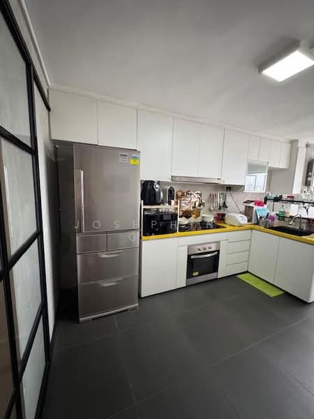 121 Paya Lebar Way, 121 Paya Lebar Way, 3 Bedrooms, 977 sqft, HDB Flat For Sale, by Josephine Gan, 500171720 - Kitchen - PropertyGuru.com.sg