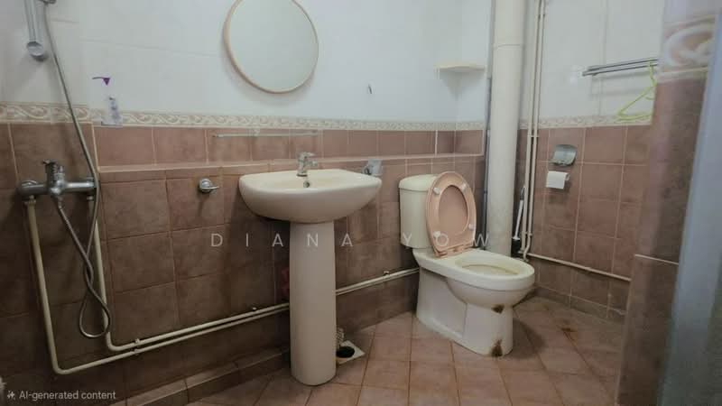 237 Pasir Ris Street 21, 237 Pasir Ris Street 21, 4 Bedrooms, 1,636 sqft, HDB Flat For Sale, by Diana Yow, 500171728 - Bathroom - PropertyGuru.com.sg