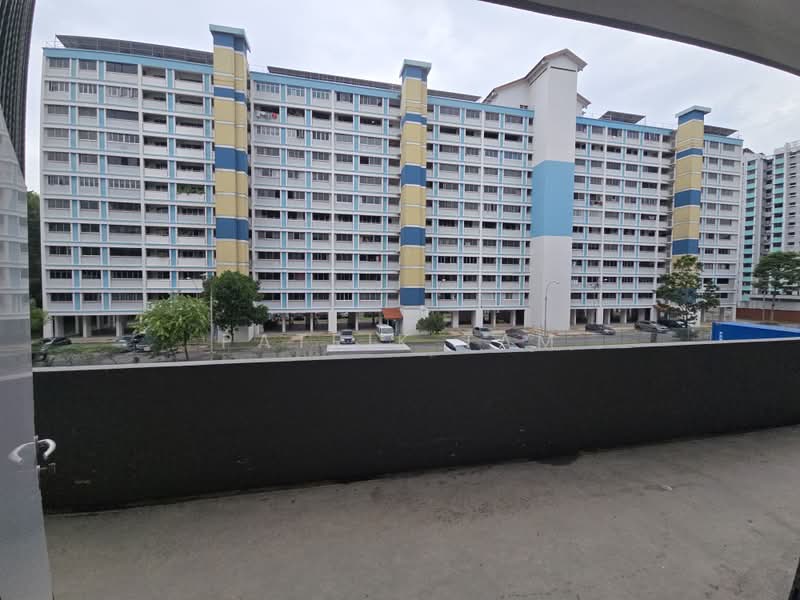 Shun Li Industrial Complex, 705 Sims Drive, 1,716 sqft, Light Industrial (B1) For Rent, by Patrik Tam, 500171729 - Exterior - CommercialGuru.com.sg
