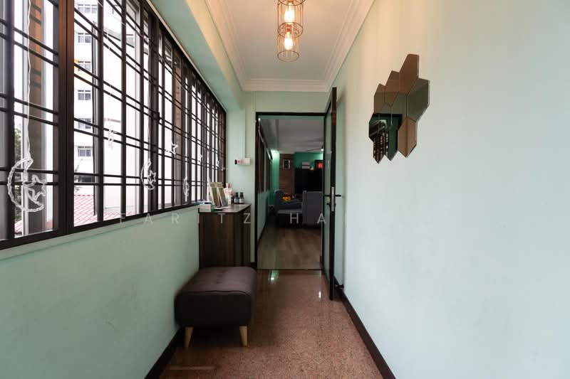 611 Choa Chu Kang Street 62, 611 Choa Chu Kang Street 62, 3 Bedrooms, 127 sqft, HDB Flat For Sale, by Faritz Hameed, 500171735 - Corridor - PropertyGuru.com.sg