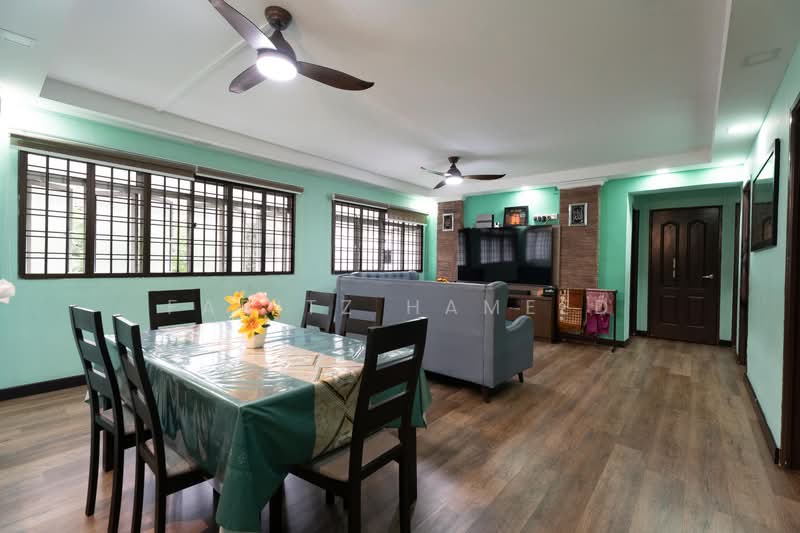 611 Choa Chu Kang Street 62, 611 Choa Chu Kang Street 62, 3 Bedrooms, 127 sqft, HDB Flat For Sale, by Faritz Hameed, 500171735 - Living Room - PropertyGuru.com.sg