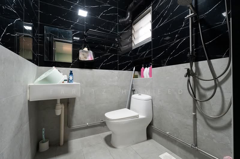 611 Choa Chu Kang Street 62, 611 Choa Chu Kang Street 62, 3 Bedrooms, 127 sqft, HDB Flat For Sale, by Faritz Hameed, 500171735 - Bathroom - PropertyGuru.com.sg