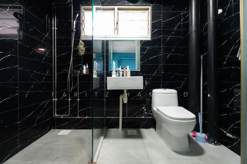 611 Choa Chu Kang Street 62, 611 Choa Chu Kang Street 62, 3 Bedrooms, 127 sqft, HDB Flat For Sale, by Faritz Hameed, 500171735 - Bathroom - PropertyGuru.com.sg