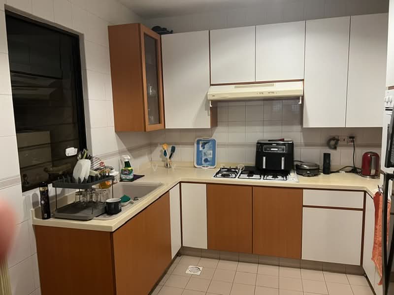 Richmond Park, 3 Bideford Road, 2 Bedrooms, 1,259 sqft, Condominium For Rent, by Ivy Teo, 500171739 - Kitchen - PropertyGuru.com.sg