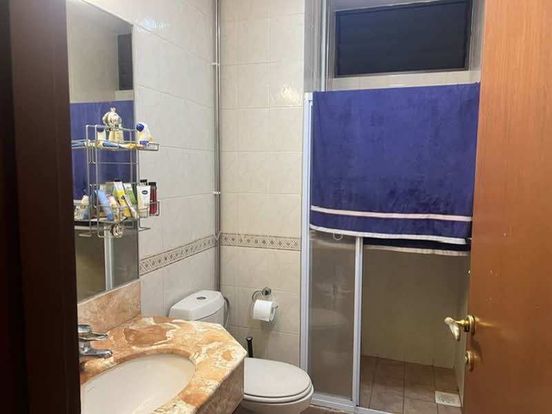 Richmond Park, 3 Bideford Road, 2 Bedrooms, 1,259 sqft, Condominium For Rent, by Ivy Teo, 500171739 - Bathroom - PropertyGuru.com.sg