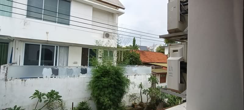 Siglap Center, 55 Siglap Road, Room Rental, 160 sqft, Semi-Detached House For Rent, by May Ong, 500171744 - Exterior - PropertyGuru.com.sg