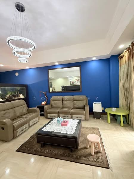 Bedok, Bedok place, 5 Bedrooms, 3,277 sqft, Terraced House For Rent, by Doris Tey, 500171747 - Living Room - PropertyGuru.com.sg