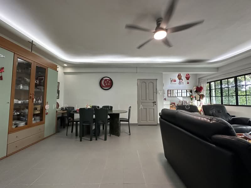 Rare! MRT at Doorstep! Only 3 MRT stops to Vivocity!, Pasir Panjang Road, 3 Bedrooms, 1,475 sqft, Walk-up Apartment For Rent, by Priscilla Ong, 500171748 - Living Room - PropertyGuru.com.sg