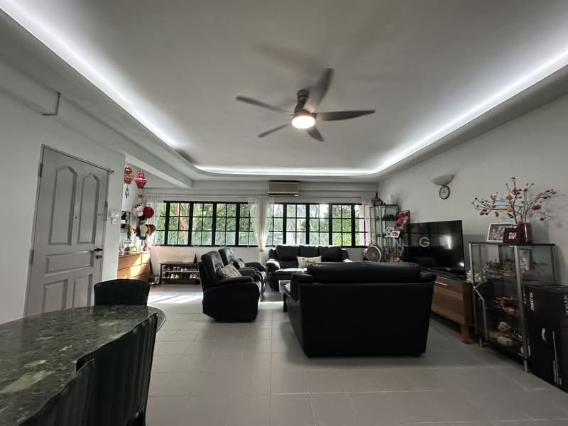 Rare! MRT at Doorstep! Only 3 MRT stops to Vivocity!, Pasir Panjang Road, 3 Bedrooms, 1,475 sqft, Walk-up Apartment For Rent, by Priscilla Ong, 500171748 - Living Room - PropertyGuru.com.sg