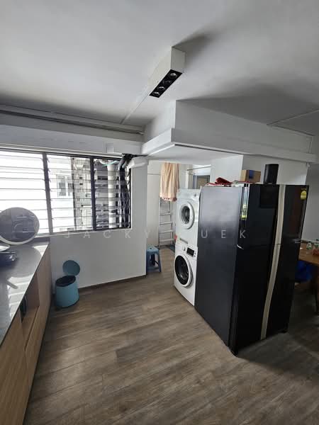 Lucky Plaza, 304 Orchard Road, Room Rental, 80 sqft, Apartment For Rent, by Jacky Quek, 500171753 - Kitchen - PropertyGuru.com.sg