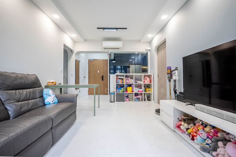 101A Bidadari Park Drive, 101A Bidadari Park Drive, 2 Bedrooms, 732 sqft, HDB Flat For Sale, by Pariz Caesarly, 500171754 - Living Room - PropertyGuru.com.sg