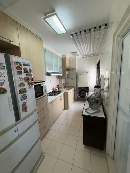 985A Buangkok Crescent, 985A Buangkok Crescent, 3 Bedrooms, 915 sqft, HDB Flat For Sale, by Ryan Wong, 500171757 - Kitchen - PropertyGuru.com.sg
