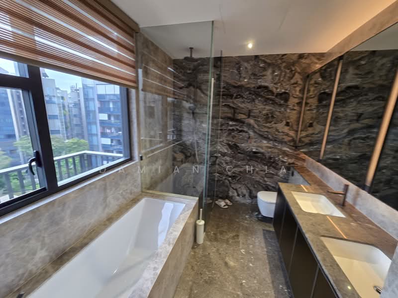 Leedon Green, 32 Leedon Heights, 4 Bedrooms, 1,744 sqft, Condominium For Rent, by Damian Chia, 500171759 - Bathroom - PropertyGuru.com.sg
